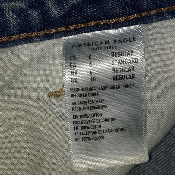 American Eagle Tom Girl Distressed Jeans Size 6 - Picture 4 of 8